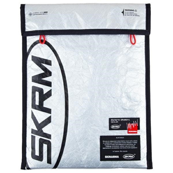 Husa laptop Skinarma Comet 14", argintie, material DuPont Tyvek, rezistenta la apa