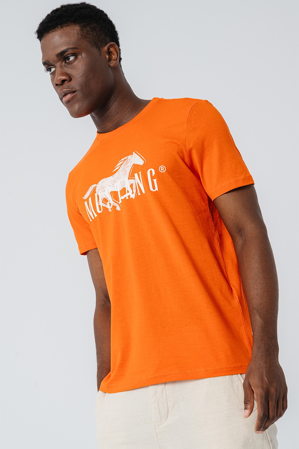 Mustang, Tricou cu decolteu la baza gatului si imprimeu logo, Alb, Portocaliu stins, L