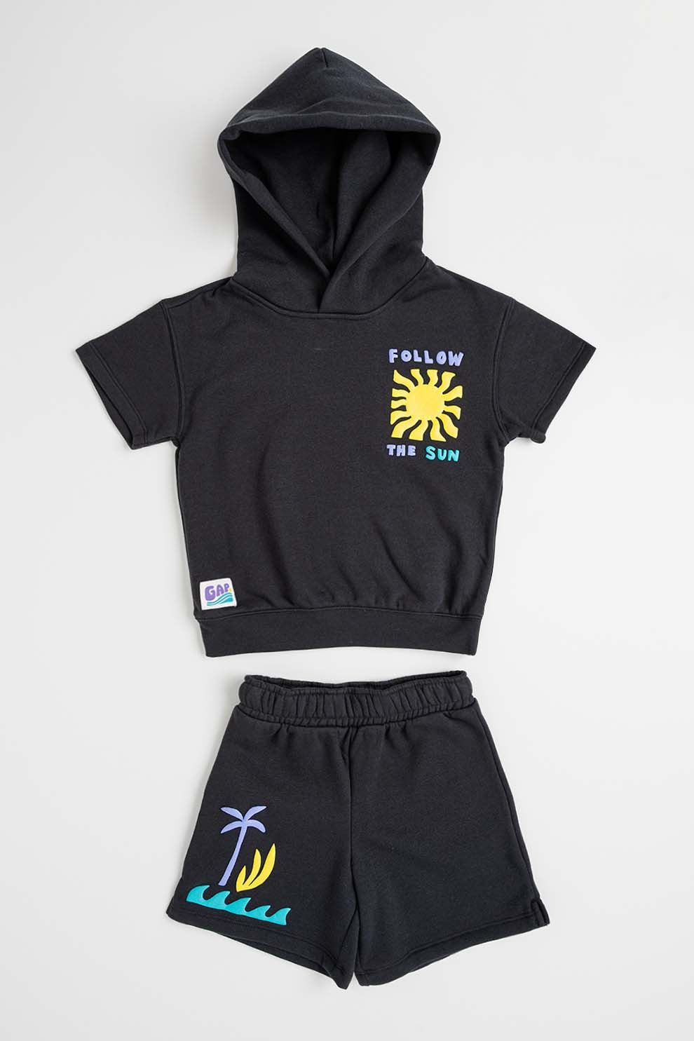 GAP, Set de tricou cu gluga si pantaloni scurti, Negru, 90 CM