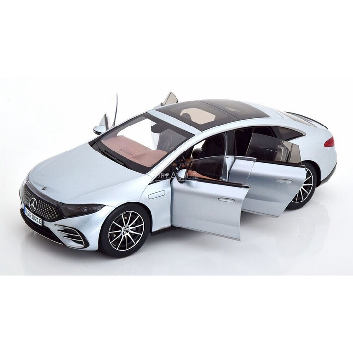 Mercedes-Benz EQS ezüst modell lámpákkal - 1/18 NZG