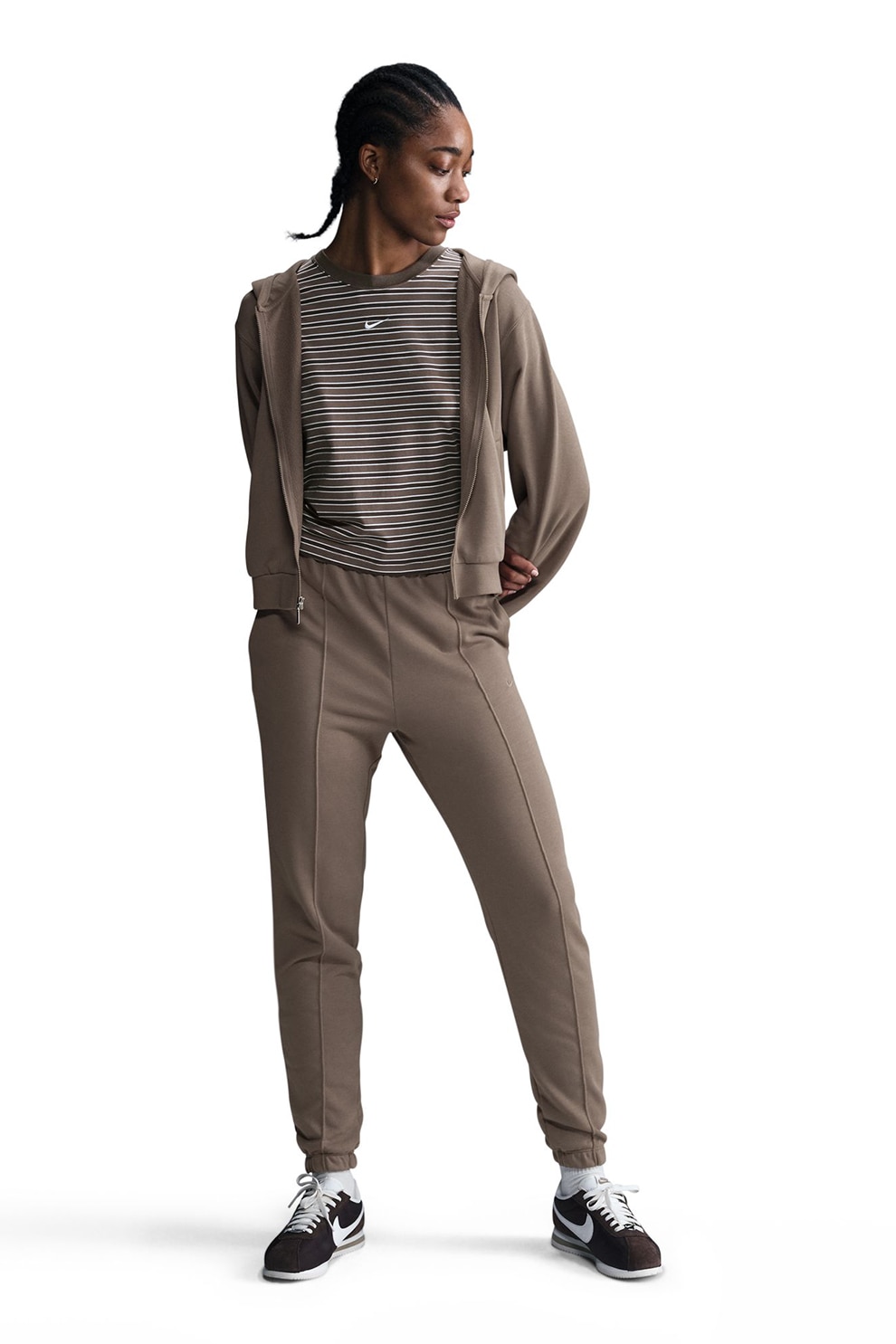 Nike, Pantaloni de trening din amestec de bumbac cu buzunzare laterale, Maro fango, M