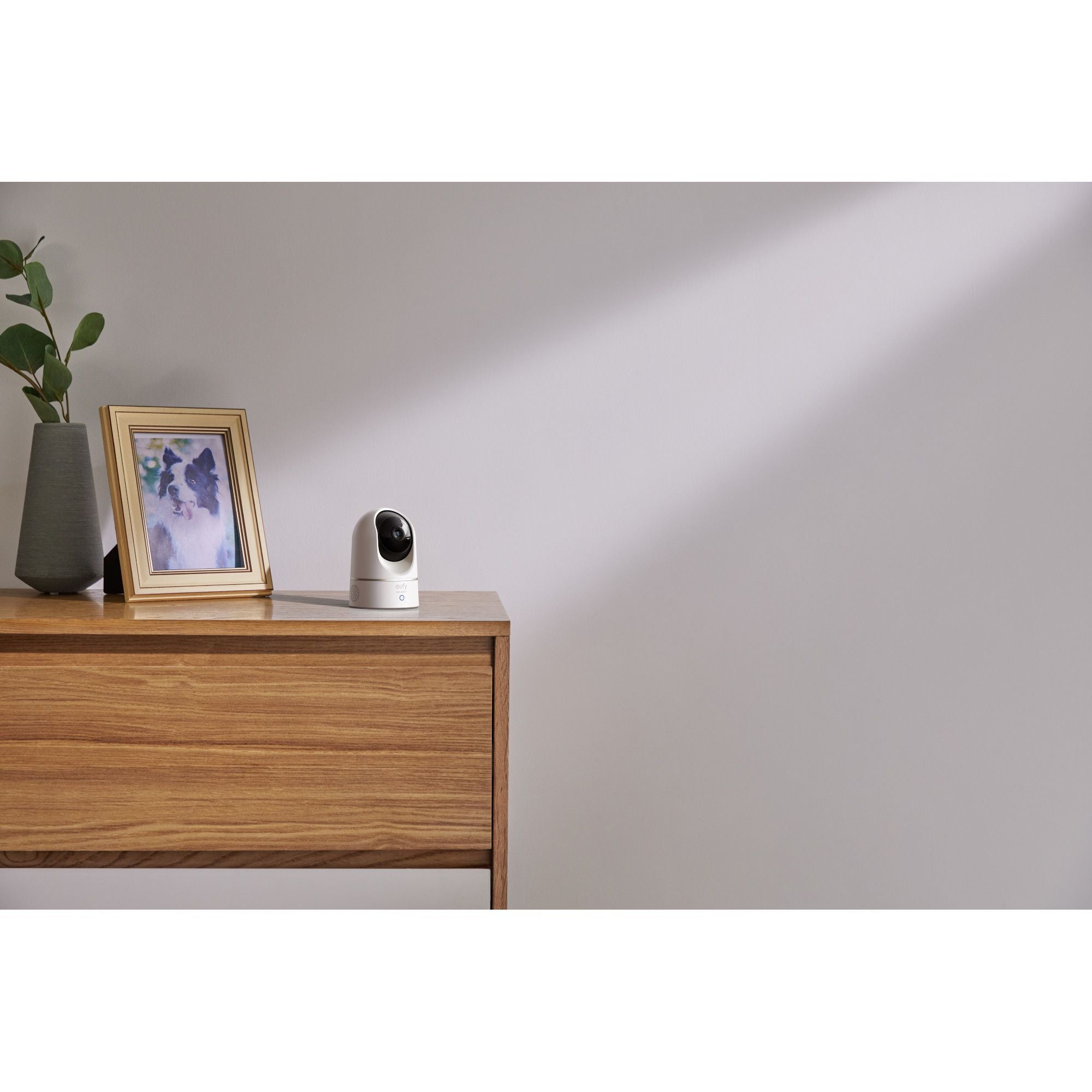 Camera supraveghere video WiFi Eufy Pan/Tilt, 2K, 360⁰, pentru interior ...