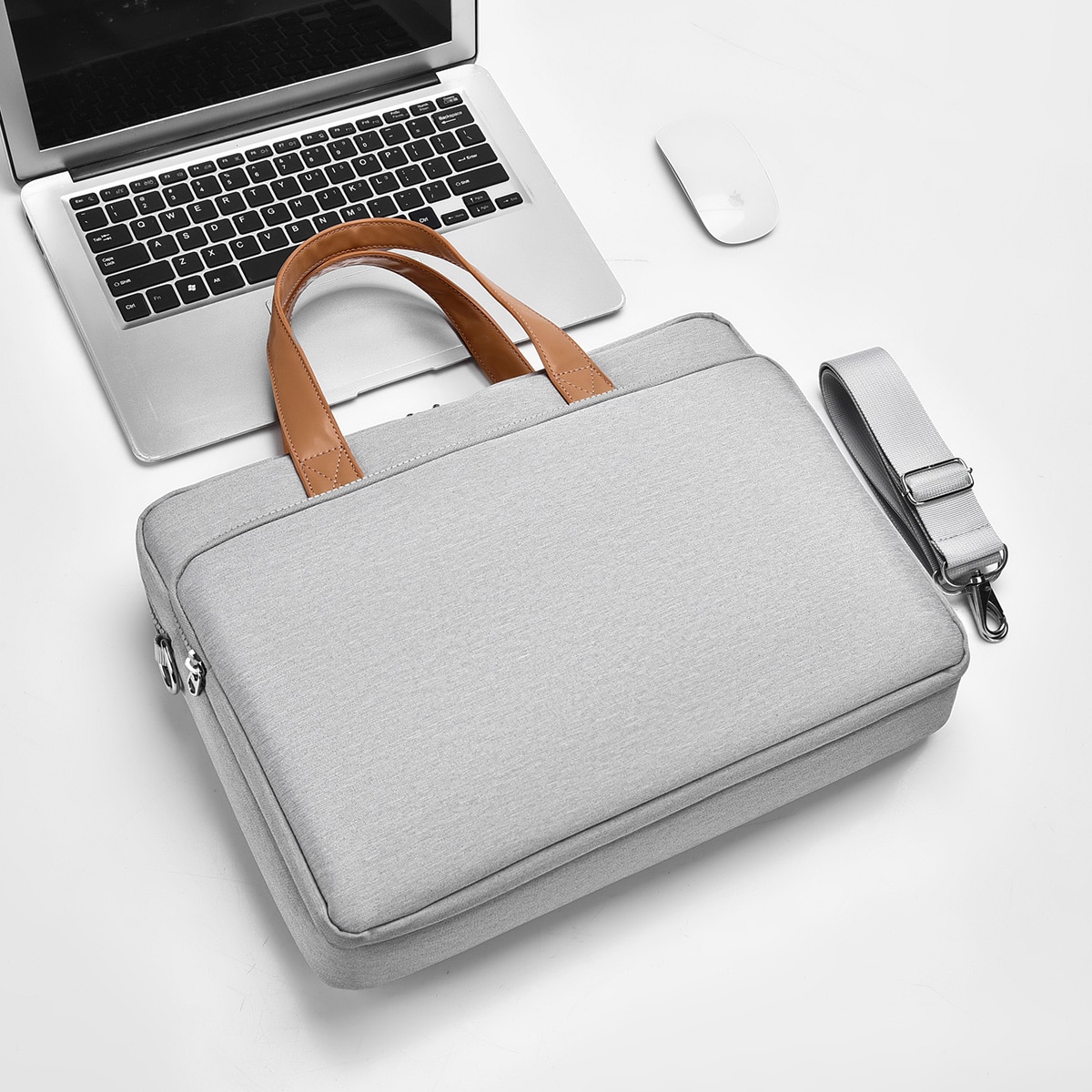Geanta laptop HERUSI multifunctionala, poliester, rezistenta la apa, 27x37x7 cm