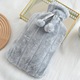 Termofor Perna Apa Calda, Capacitate 2L, Cauciuc Rezistent, Husa Plus Moale Imitatie Blana Gri, Mentine Caldura 8 Ore, Relaxare, Alinare Dureri Musculare Menstruale Abdominale, Terapie Calda-Rece, Portabil, Usor de Curatat, Greutate Redusa