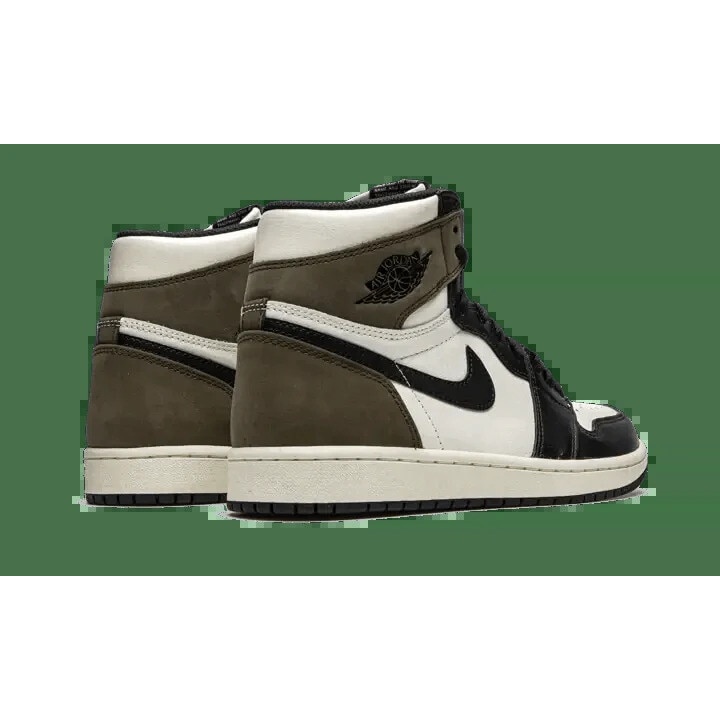 Pantofi sport barbati Jordan Air Jordan 1 High Dark Mocha, culoare