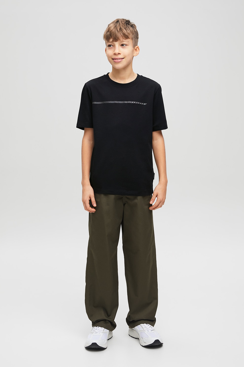 Jack & Jones, Tricou cu decolteu la baza gatului si logo discret, Negru, 152 CM