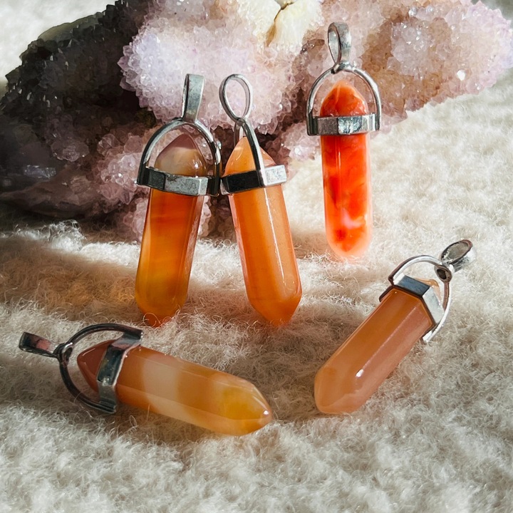 Pandantiv carneol dublu varf vogel, Druzy, pietre semipretioase