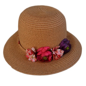 Palarie de vara, D&J Exclusive, universala, maro cu flori Palarie de vara, D&J Exclusive, universala, maro cu flori