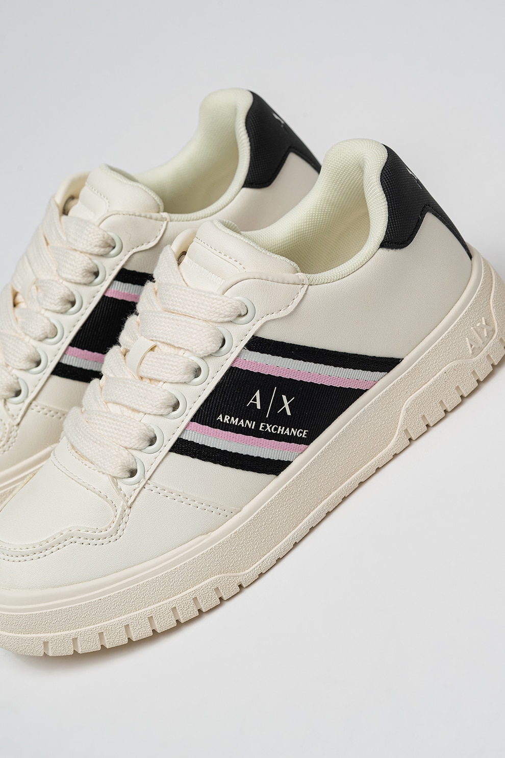 ARMANI EXCHANGE, Pantofi sport cu broderie logo si sireturi, Alb