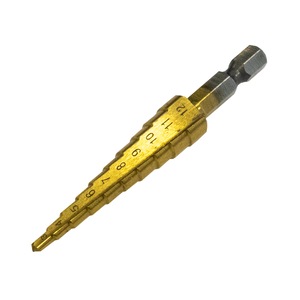 Seturi si accesorii pentru gaurit si insurubat