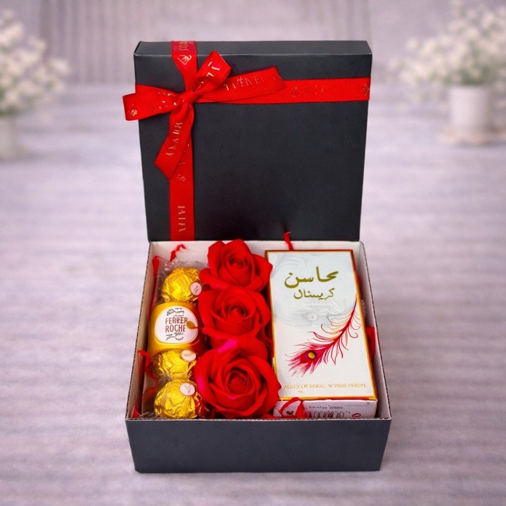 Pachet Glamour, cu 3 trandafiri din sapun, apa de parfum arabesc Mahasin femei 50 ml, praline Ferrero Rocher 50 gr, cutie cadou, Velve