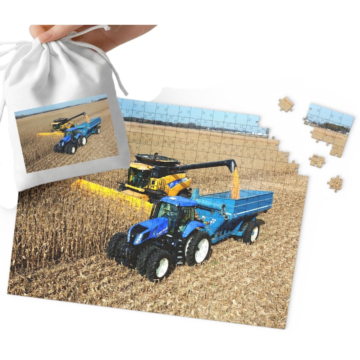 Пъзел World Case, 24 части, картон, трактор, размери 27x33см, комплект с чанта