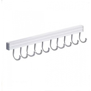 Suporturi si accesorii de baie