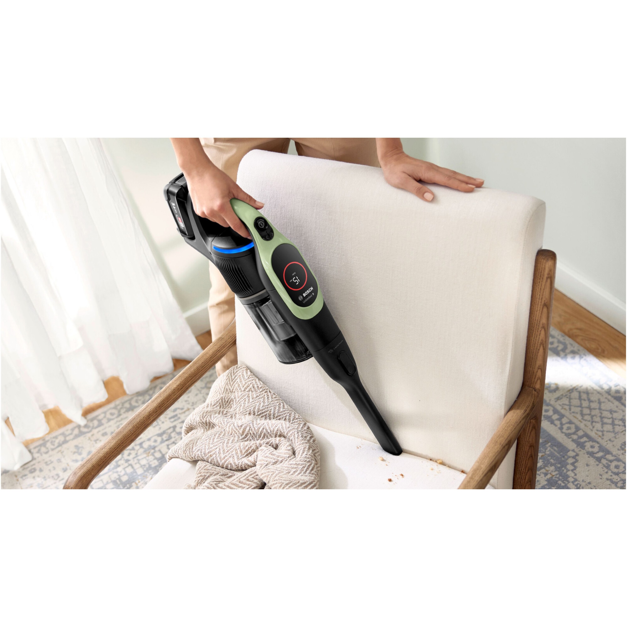 Aspirator cu acumulatori Bosch Unlimited 9 BBS921TBA, baterie 3 Ah, 3 moduri de curatare, Perie MicroClean cu sistem anti incurcare par, duza spatii inguste, Senzor MicroClean, Autonomie pana la 60 min. Verde
