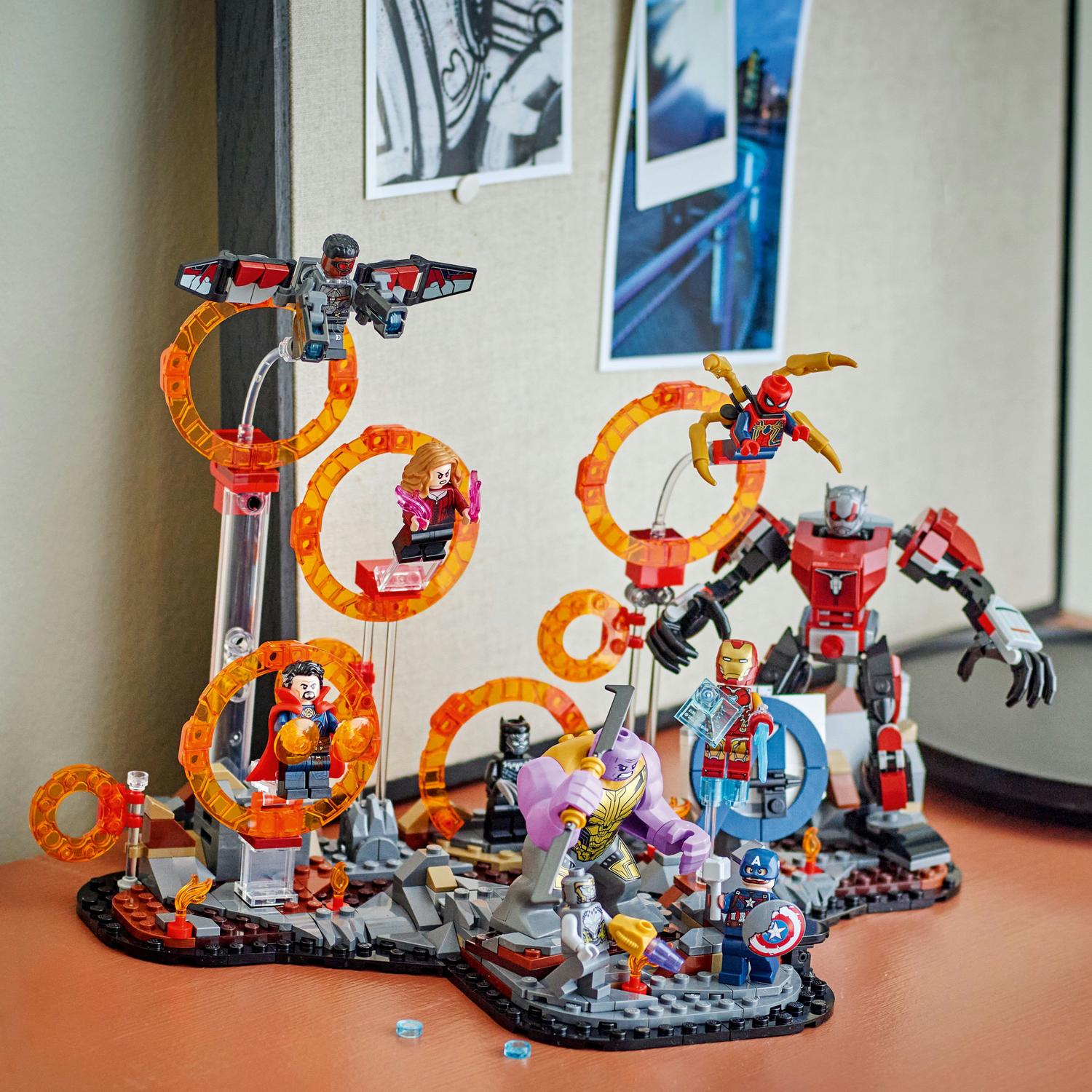 LEGO® Marvel - Razbunatorii: Sfarsitul jocului Batalia finala