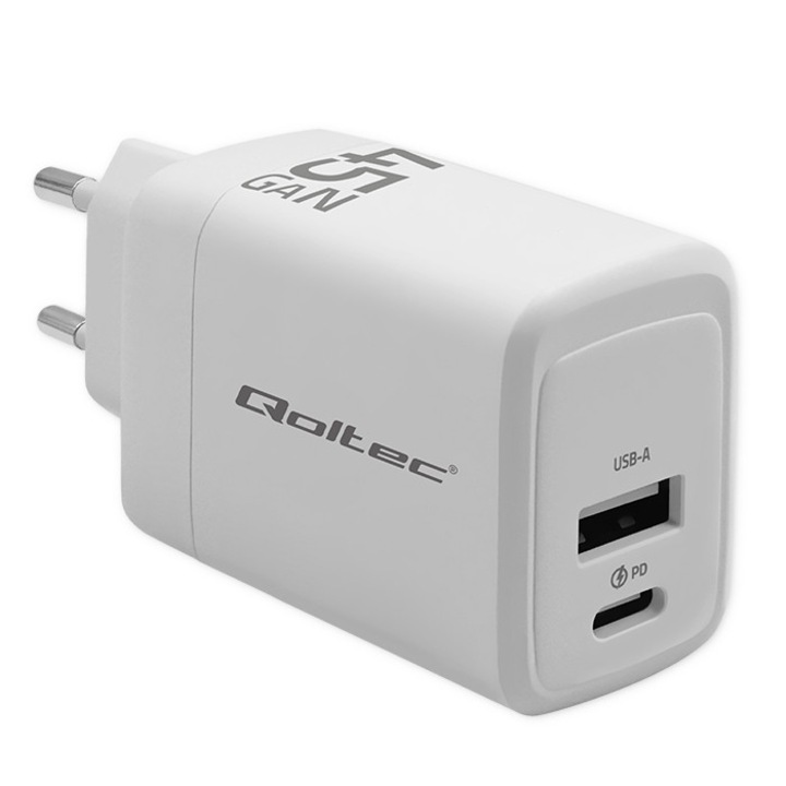 Incarcator de retea Qoltec 45W GaN cu 1 x USB-C Power Delivery si 1 x USB Quick Charge 3.0, alb, incarcare rapida, eficienta energetica, protectie multipla, ideal pentru smartphone, tableta, powerbank, casti wireless si smartwatch, design c