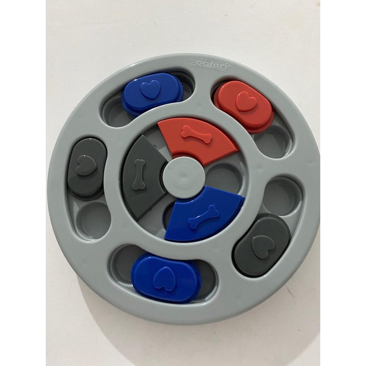 Joc Interactiv pentru Catei, Zoofari, Farfurie puzzle, Distribuitor Hranire Lenta, Fabricata din material Reciclat, Multicolor