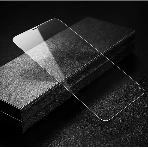 Folie sticla MatTech, compatibila cu iPhone XR / iPhone 11, Case Friendly, 2.5 D, Grosime de 0.3mm, Duritate 9H, Anti-Fingerprint, Margini Rotunjite, Transparent