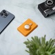 Картодържател AdroitGoods AirTag Card Holder, подходящ за Magsafe и iPhone - Card Holder/Wallet - Leather/Yellow