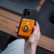 Картодържател AdroitGoods AirTag Card Holder, подходящ за Magsafe и iPhone - Card Holder/Wallet - Leather/Yellow