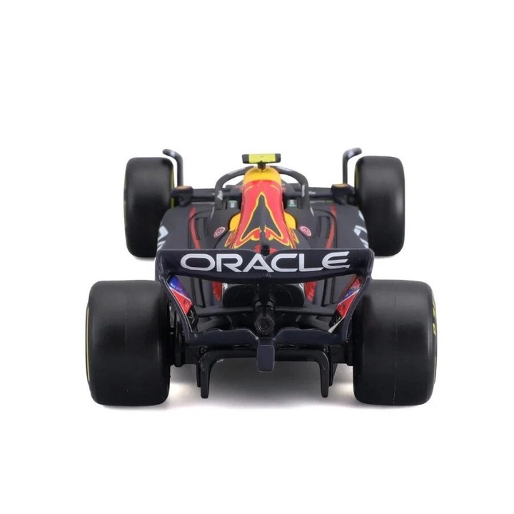 A Bburago 1/18 Oracle Red Bull Racing pilótája, Sergio Perez sisakkal BB18003/11 modellautó