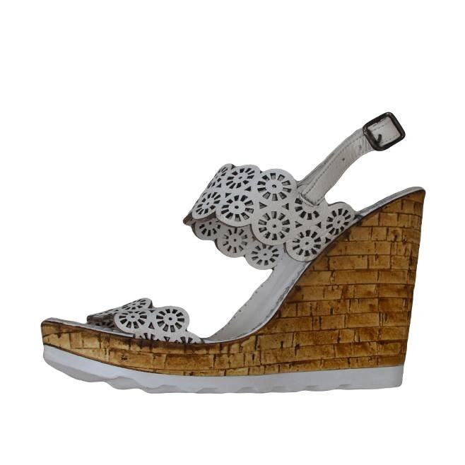 Sandale din piele naturala, cu aspect dantelat, D&J Exclusive, Alb