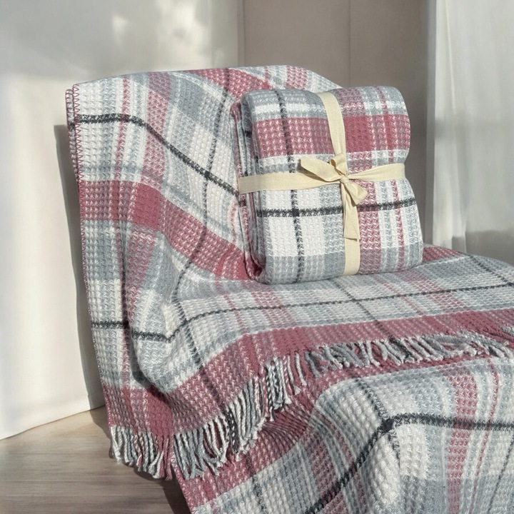 Patura Roz din Bumbac Moale si Pufoasa Ultra Premium ideala pentru Pat, Canapea, Terasa, Munte, Iarna 200x220