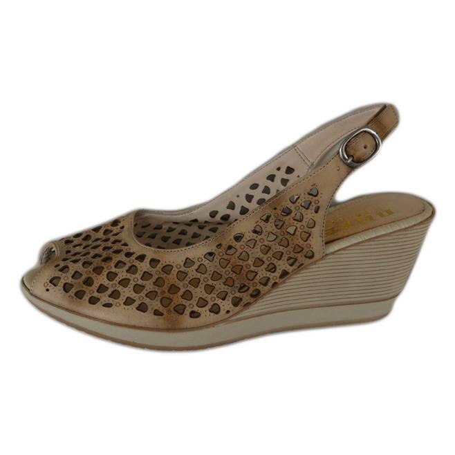 Sandale cu toc mediu,perforate, confortabile, D&J Exclusive, Bej