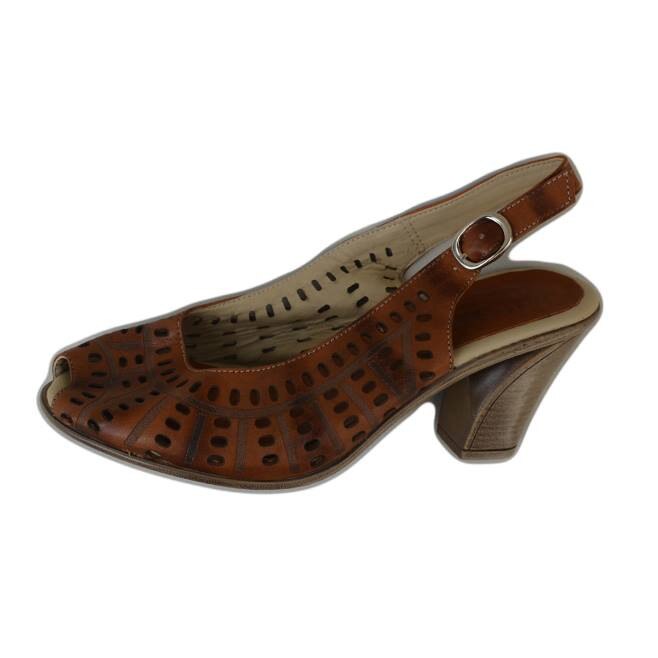Sandale cu talpa ortopedica tip pana cu o floare D&J Exclusive, Maro
