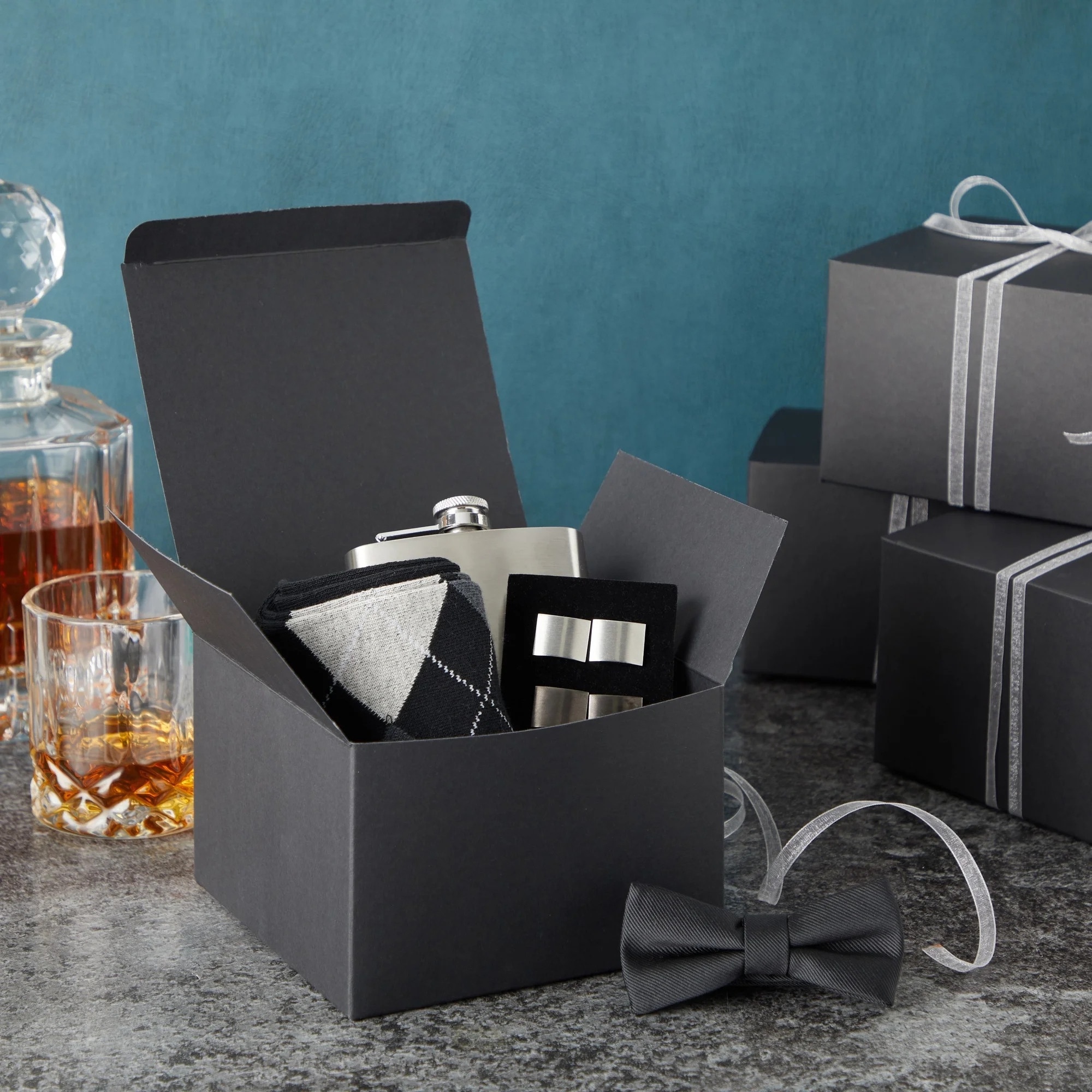 Set 30 cutii cadou 6x6x4 inch, carton negru mat, pentru diverse
