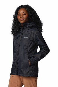 Jachete si geci sport dama