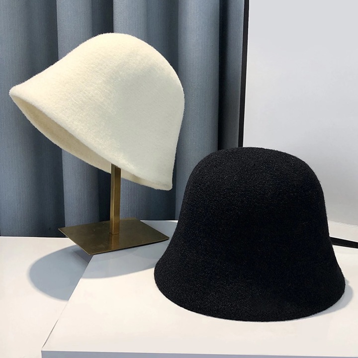 Шапка-кофа, вълнена, едноцветна, 56х58 см, за жени, студен сезон