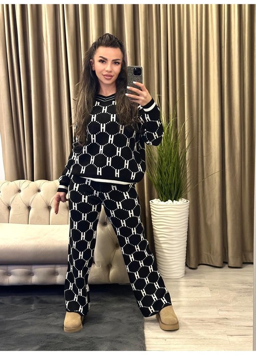 Дамски плетен комплект, пижама Intisimo от две части, V-образно деколте, черен, One Size INTL