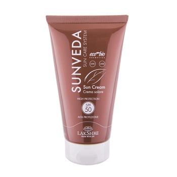 Crema cu protectie solara ridicata fata si corp 50spf, Lakshmi, 150 ml, organica, ofera un bronz stralucitor, sigur si natural, cu filtre UVA si UVB Crema cu protectie solara ridicata fata si corp 50spf, Lakshmi, 150 ml, organica, ofera un bronz stralucitor, sigur si natural, cu filtre UVA si UVB
