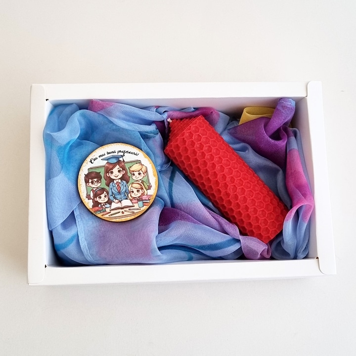 Set cadou 8 martie, Zenini, esarfa satin, martisor brosa lemn, lumânare ceara albine, multicolor, 14x18 cm