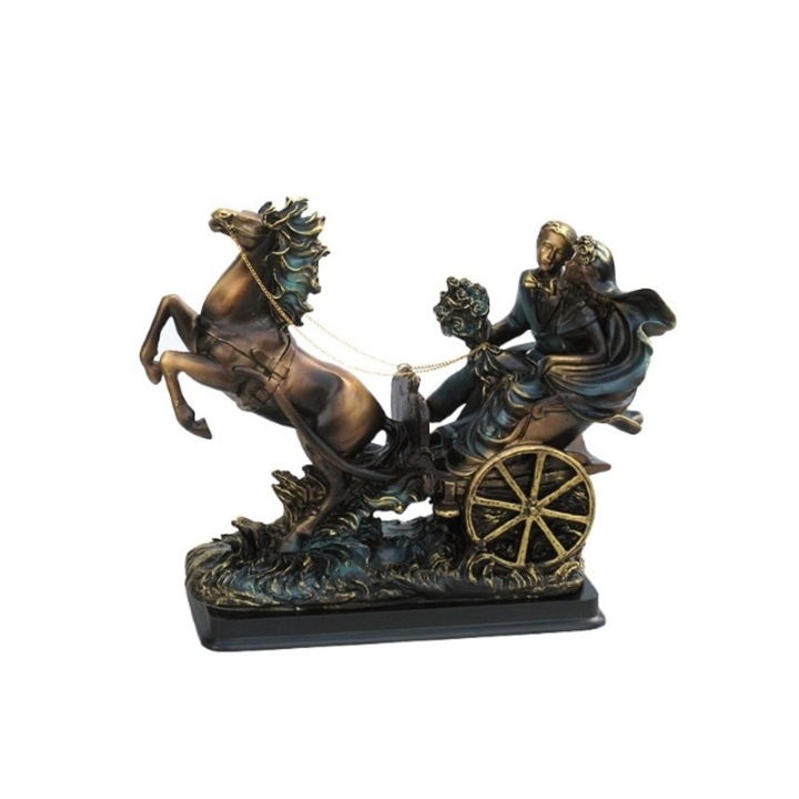Statueta Doi indragostiti intr-o caleasca trasa de un cal.32x30 cm