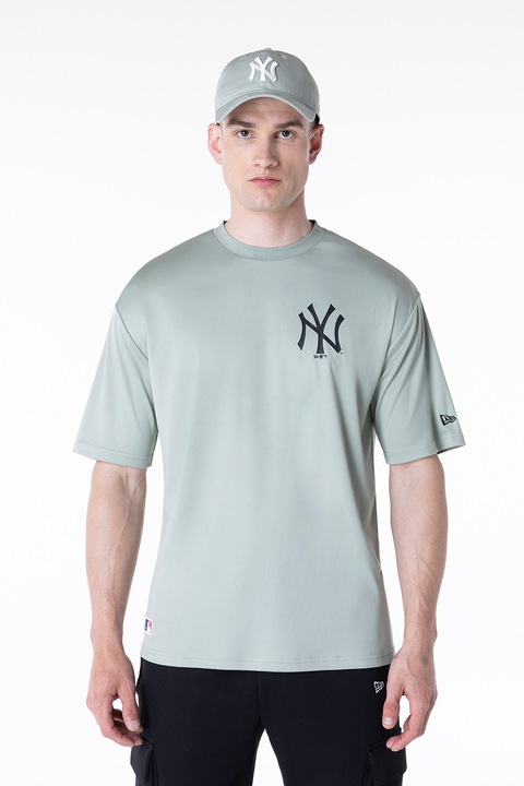 New Era, Тениска с овално деколте и монограм, Избеляло черно/Бледозелен, S