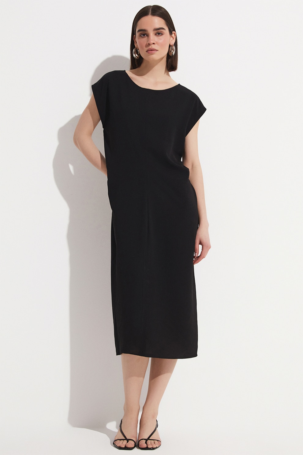 June, Rochie-tricou midi cu croiala dreapta, Negru, 36