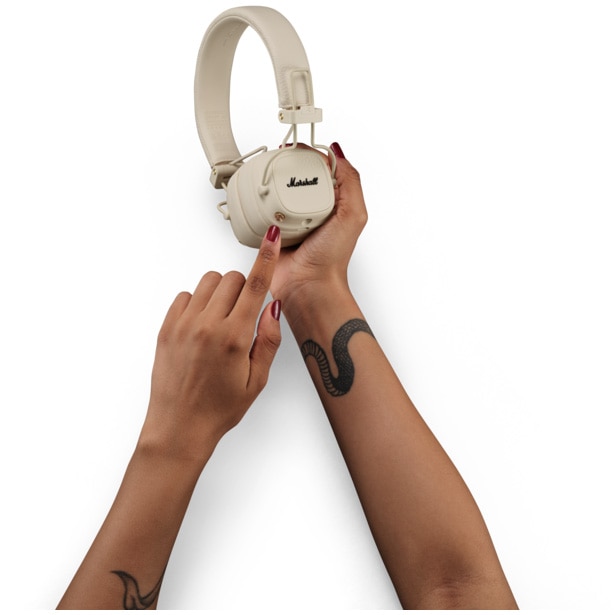 Casti On-Ear Marshall Major V, Wireless, Bluetooth, Autonomie 100