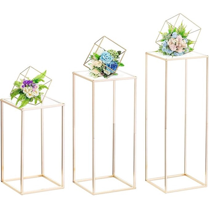 Vaza aurie Nuptio, cu panou acrilic, suport metalic geometric, set de 3: 40cm/60cm/80cm