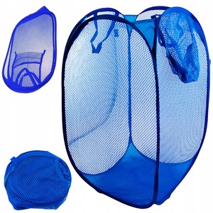 Szennyeskosarak és lavórok