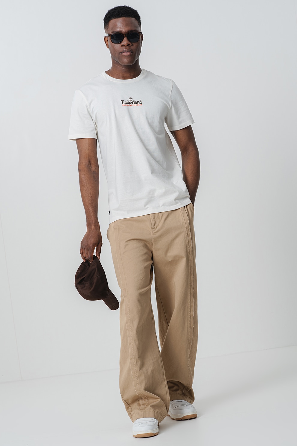 Timberland, Tricou de bumbac cu decolteu la baza gatului, Maro, Alb murdar, L