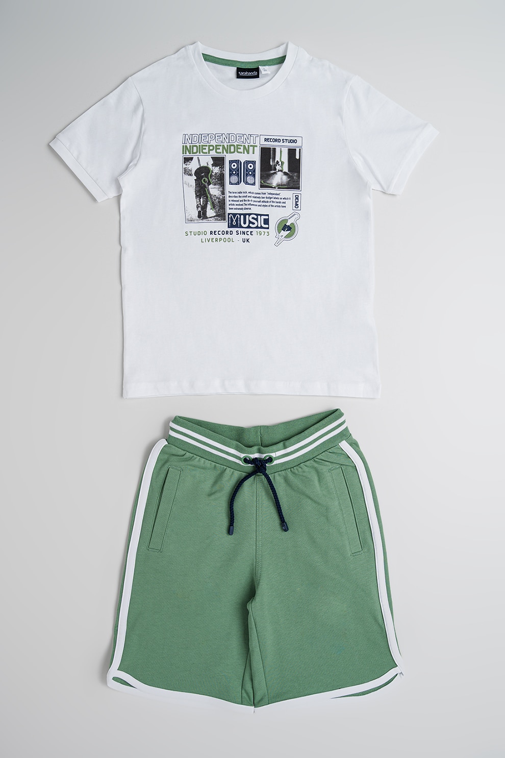 Sarabanda, Set de pantaloni scurti si tricou cu imprimeu - 2 piese, Alb, Verde prafuit, 152 CM