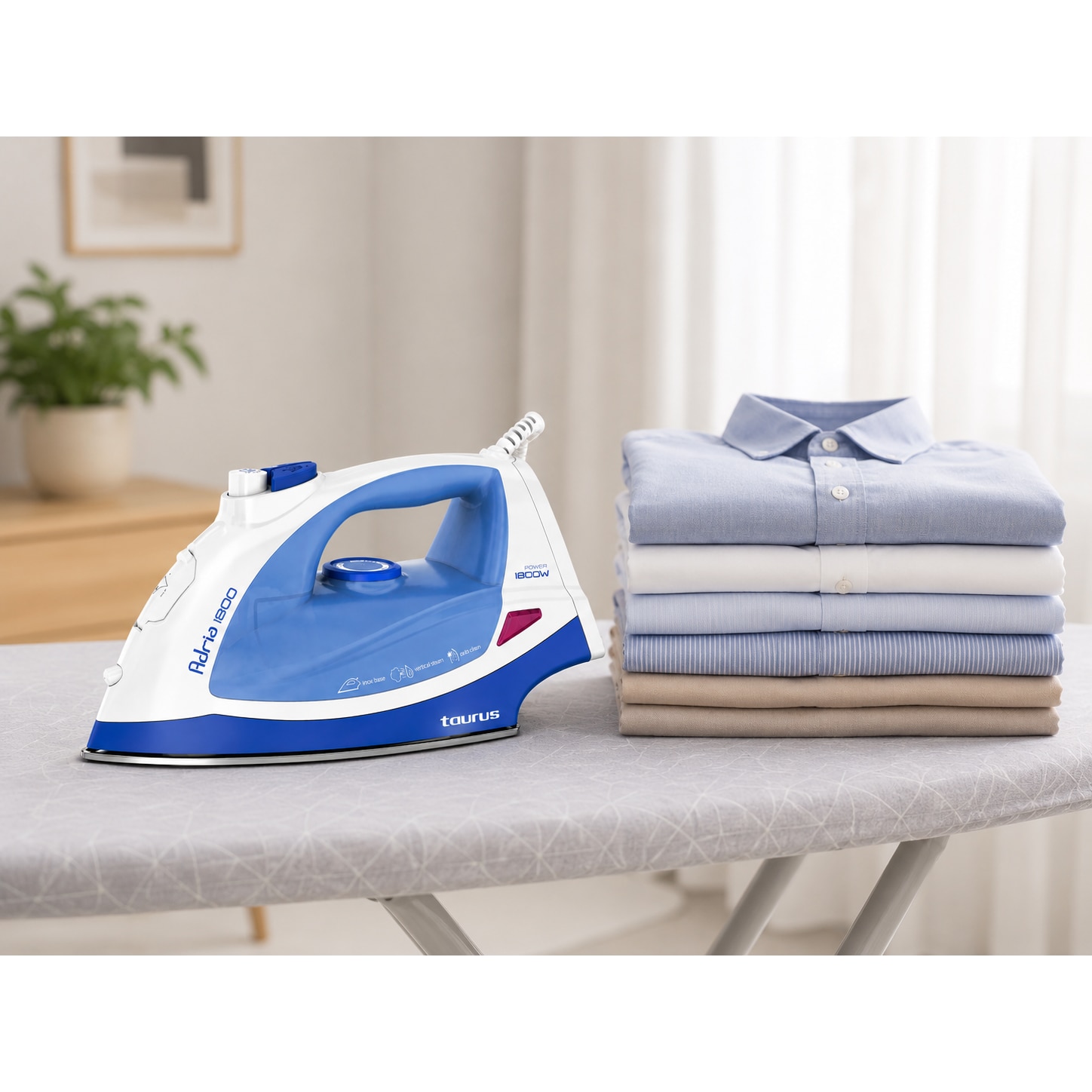 Fier De Calcat, Tiravis®, Taurus®, Adria 1800, Fier De Calcat Cu Aburi 1800W, Fier De Calcat Cu Aburi Cu Talpa Inox Supergliding, Calcare Verticala, Termostat Reglabil, Sistem Anti-Picurare, Debit Abur 45 G Min, Albastru