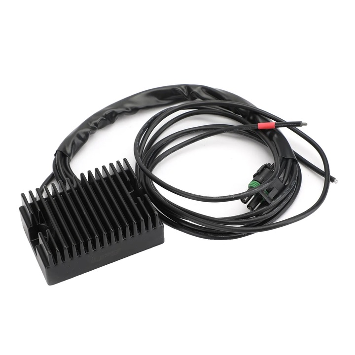 Regulator de tensiune, montare Plug-and-Play, dimensiuni 97x67x38mm