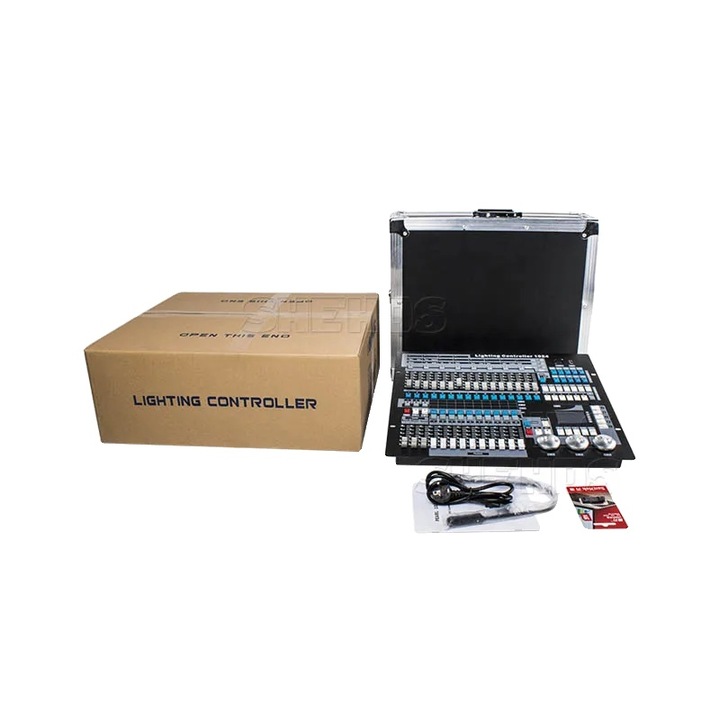 DMX контролер, 1024 канала, 600 сцени, включен е куфар за полет, 47.5x35x10см, 8.55кг