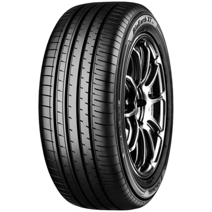 Anvelopa Vara YOKOHAMA AE61 215/65R17 99V