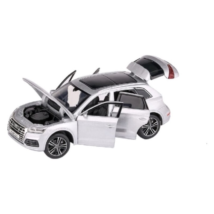 Masinuta metal mecanica, Audi Q5, scara 1:32, sunete, usi mobile, capota mobila, portbagaj mobil, gri, 15 cm