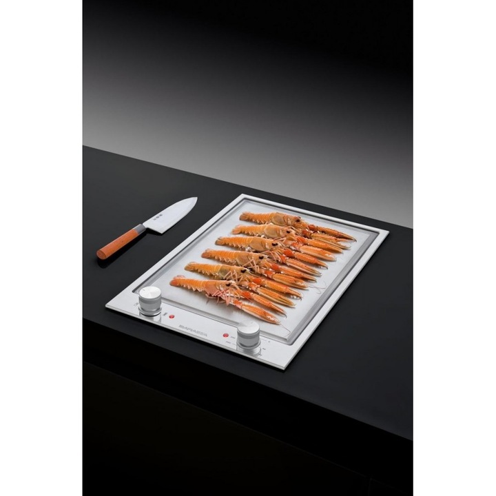 Електрически котлон Teppanyaki за вграждане Barazza, ширина 36 см, 2 зони за готвене, колекция B_Free, регулируема температура макс. 250°C, електрическо запалване, въртящи се ключове, неръждаема стомана, сатенирано покритие, неръждаема стомана