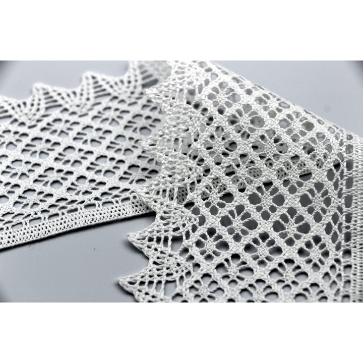 Dantela alba D5R 25 de metri